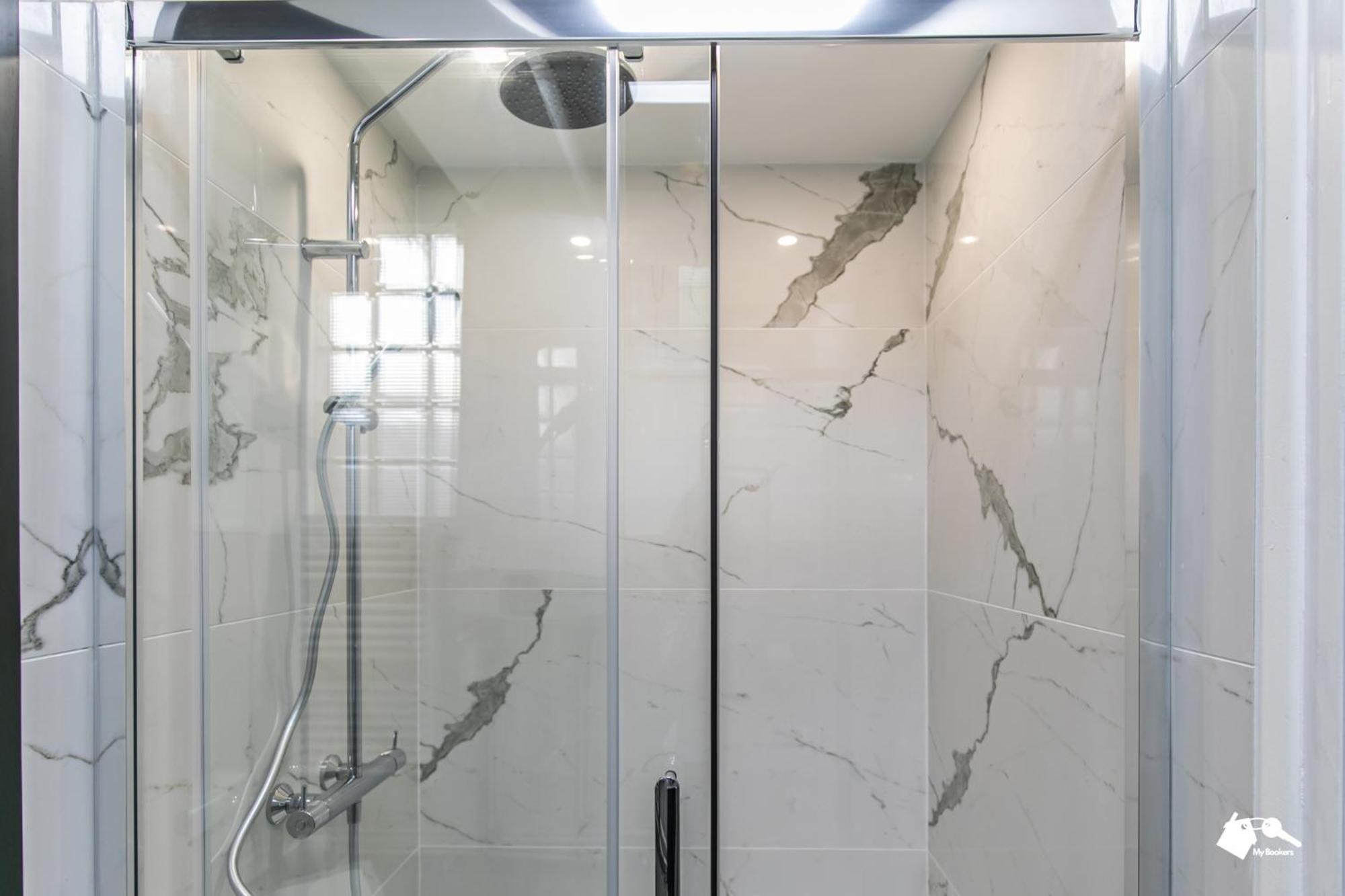 Mba Splendide Appart - Girardot - Montreuil Centre Экстерьер фото